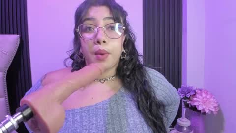 Snapshot of sexy_cristall chatting on 24, 5, 2026 C R I S T A L online show from 24, 5, 2026