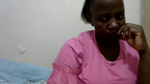 Sweet Dee online show from 2, 6, 2026