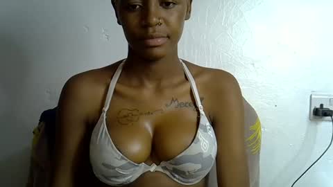 sexy_ebonii online show from 25, 9, 2025