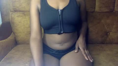 Snapshot of sexy_ellahh chatting on 2, 7, 2026 Ellahh online show from 2, 7, 2026