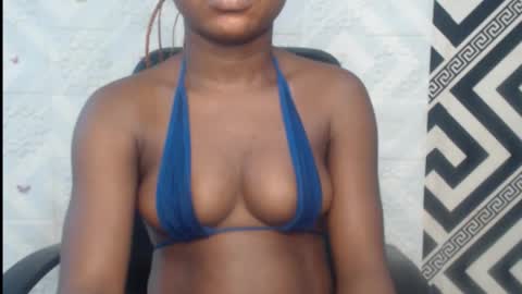 Snapshot of sexy_floral chatting on 9, 10, 2025 Angela online show from 9, 10, 2025