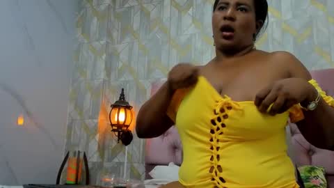 Snapshot of sexy_hot_mature chatting on 10, 3, 2025 lina online show from 10, 3, 2025