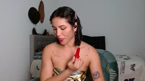 Snapshot of sexy_lia_latina chatting on 20, 11, 2025 Celeste online show from 20, 11, 2025