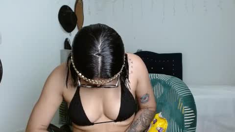 Snapshot of sexy_lia_latina chatting on 14, 12, 2025 Celeste online show from 14, 12, 2025