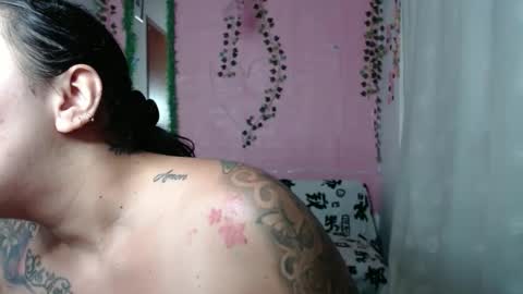 sexy lolas online show from 11, 3, 2025