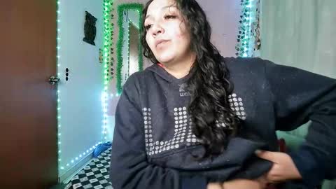 sexy lolas online show from 9, 10, 2025