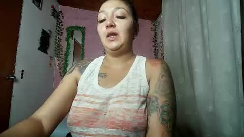 Snapshot of sexy_lolas chatting on 9, 7, 2026 sexy lolas online show from 9, 7, 2026