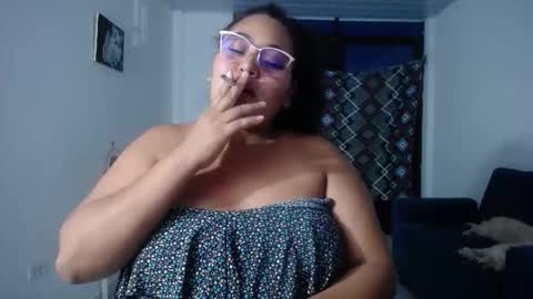 Snapshot of sexy_love_15 chatting on 16, 11, 2025 SIRENA LOVE online show from 16, 11, 2025