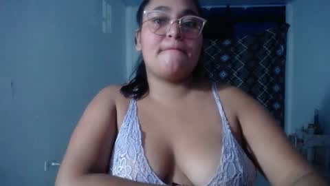 Snapshot of sexy_love_15 chatting on 10, 3, 2026 SIRENA LOVE online show from 10, 3, 2026