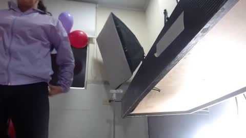 Snapshot of sexy_mature_hot01 chatting on 9, 10, 2025 MARIPOSA online show from 9, 10, 2025