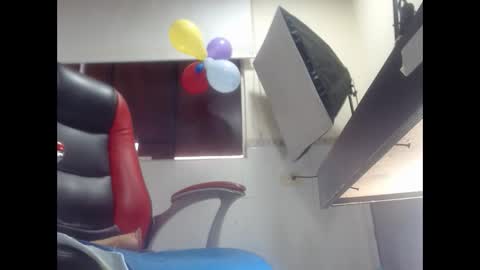 Snapshot of sexy_mature_hot01 chatting on 13, 10, 2025 MARIPOSA online show from 13, 10, 2025