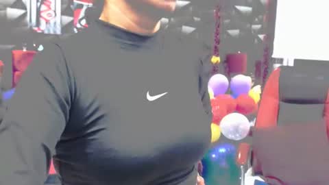 Snapshot of sexy_mature_hot01 chatting on 22, 10, 2025 MARIPOSA online show from 22, 10, 2025