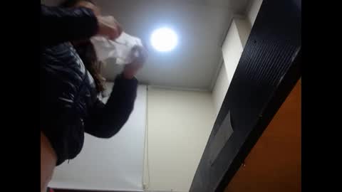 Snapshot of sexy_mature_hot01 chatting on 1, 12, 2025 MARIPOSA online show from 1, 12, 2025