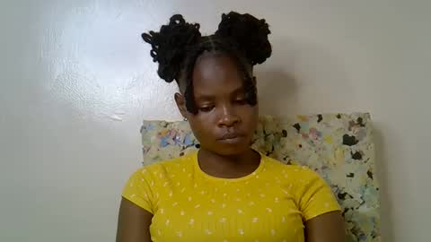 Snapshot of sexy_molyne chatting on 10, 3, 2026 Molyne online show from 10, 3, 2026