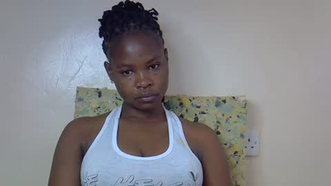 Molyne online show from 10, 4, 2026