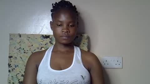 Snapshot of sexy_molyne chatting on 10, 4, 2026 Molyne online show from 10, 4, 2026