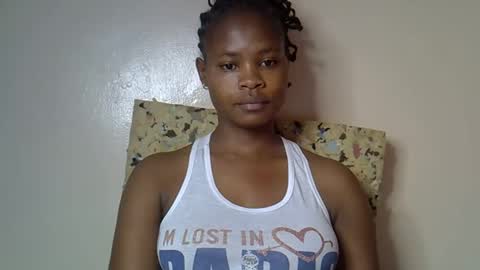 Snapshot of sexy_molyne chatting on 13, 5, 2026 Molyne online show from 13, 5, 2026