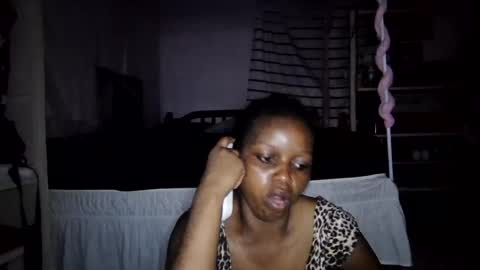 Snapshot of sexy_n_thick chatting on 8, 7, 2026 Lyn online show from 8, 7, 2026