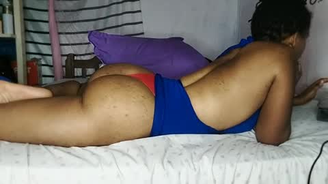 Snapshot of sexy_n_thick chatting on 23, 7, 2026 Lyn online show from 23, 7, 2026