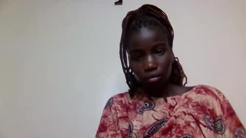 Snapshot of sexy_petittie chatting on 12, 9, 2025 sexy_petittie online show from 12, 9, 2025