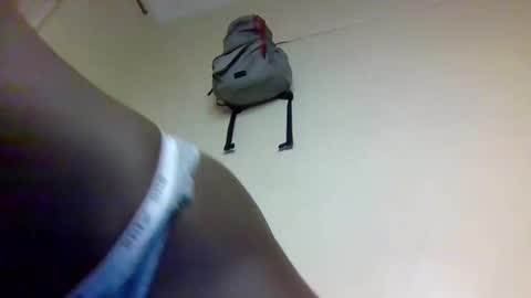 Snapshot of sexy_petittie chatting on 9, 10, 2025 sexy_petittie online show from 9, 10, 2025