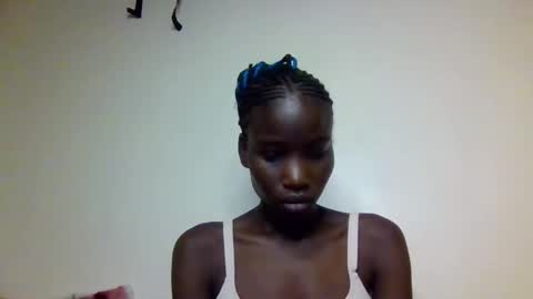 Snapshot of sexy_petittie chatting on 13, 10, 2025 sexy_petittie online show from 13, 10, 2025