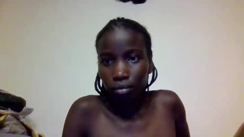 Snapshot of sexy_petittie chatting on 25, 10, 2025 sexy_petittie online show from 25, 10, 2025