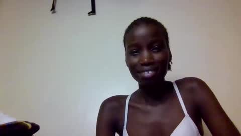 Snapshot of sexy_petittie chatting on 1, 11, 2025 sexy_petittie online show from 1, 11, 2025