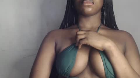 Snapshot of sexy_sinaha chatting on 3, 2, 2025 naomi online show from 3, 2, 2025