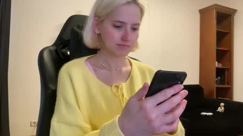 Snapshot of sexy_sweets chatting on 23, 9, 2025 Sexy-Sweets online show from 23, 9, 2025