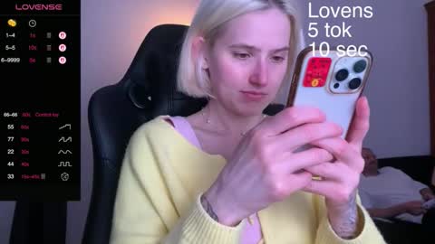 Snapshot of sexy_sweets chatting on 26, 9, 2025 Sexy-Sweets online show from 26, 9, 2025