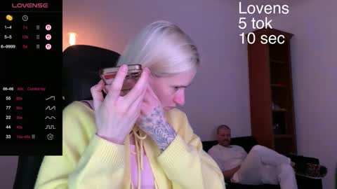 Snapshot of sexy_sweets chatting on 27, 9, 2025 Sexy-Sweets online show from 27, 9, 2025