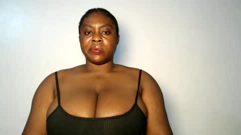 Snapshot of sexy_wetpussyy chatting on 30, 10, 2025 Luna online show from 30, 10, 2025