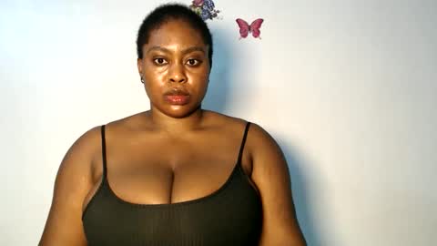 Snapshot of sexy_wetpussyy chatting on 16, 12, 2025 Luna online show from 16, 12, 2025