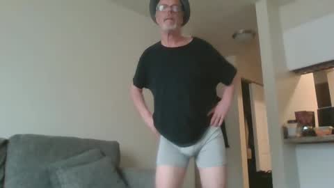 Snapshot of sexy_white_daddy chatting on 24, 2, 2025 Daddy online show from 24, 2, 2025