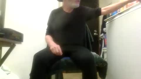 Daddy online show from 19, 4, 2026