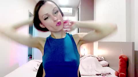 Mandy Green online show from 25, 2, 2025