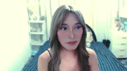 sexy_yllona online show from 26, 4, 2026