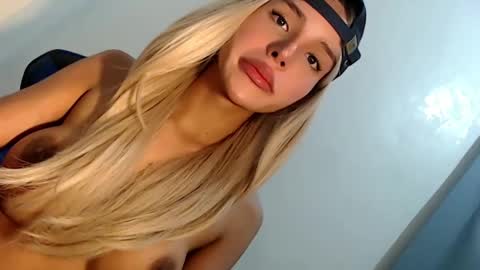 Snapshot of sexybite1 chatting on 18, 2, 2025 Seraphina Blaze online show from 18, 2, 2025