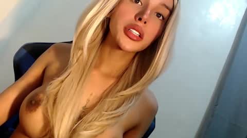 Snapshot of sexybite1 chatting on 25, 2, 2025 Seraphina Blaze online show from 25, 2, 2025