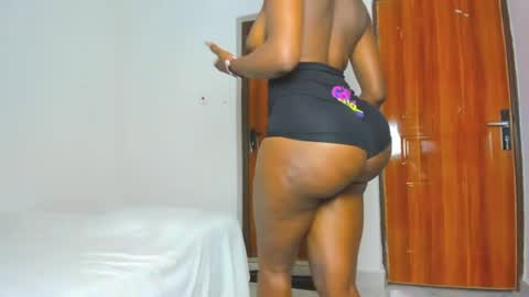 Snapshot of sexybootydoll chatting on 10, 7, 2026 sexybootydoll online show from 10, 7, 2026
