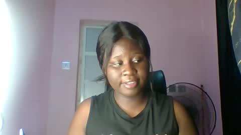 Snapshot of sexybouncyass_xx chatting on 9, 9, 2025 sassy online show from 9, 9, 2025