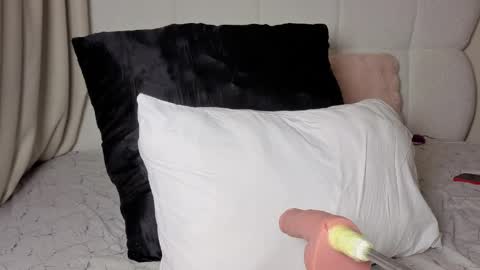 sexycabdy online show from 10, 4, 2026