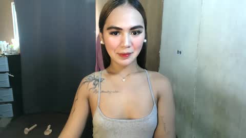 Snapshot of sexycheskax18 chatting on 18, 5, 2026 pretty Cheska online show from 18, 5, 2026