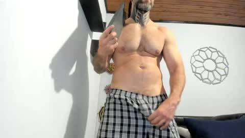 Snapshot of sexycolombian2022 chatting on 27, 4, 2026 Antonioylola online show from 27, 4, 2026