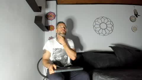 Antonioylola online show from 6, 6, 2026