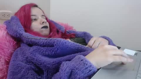 sexydemonangel online show from 10, 2, 2026