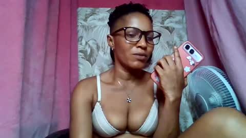 Snapshot of sexydoll32 chatting on 12, 7, 2026 sexydoll32 online show from 12, 7, 2026