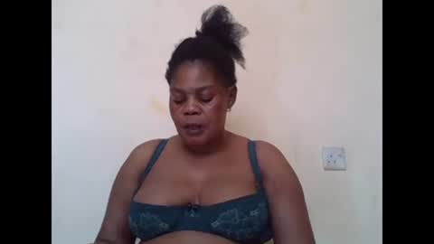 Snapshot of sexydove2 chatting on 29, 1, 2025 EMILY online show from 29, 1, 2025