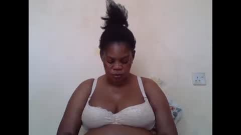 Snapshot of sexydove2 chatting on 30, 1, 2025 EMILY online show from 30, 1, 2025
